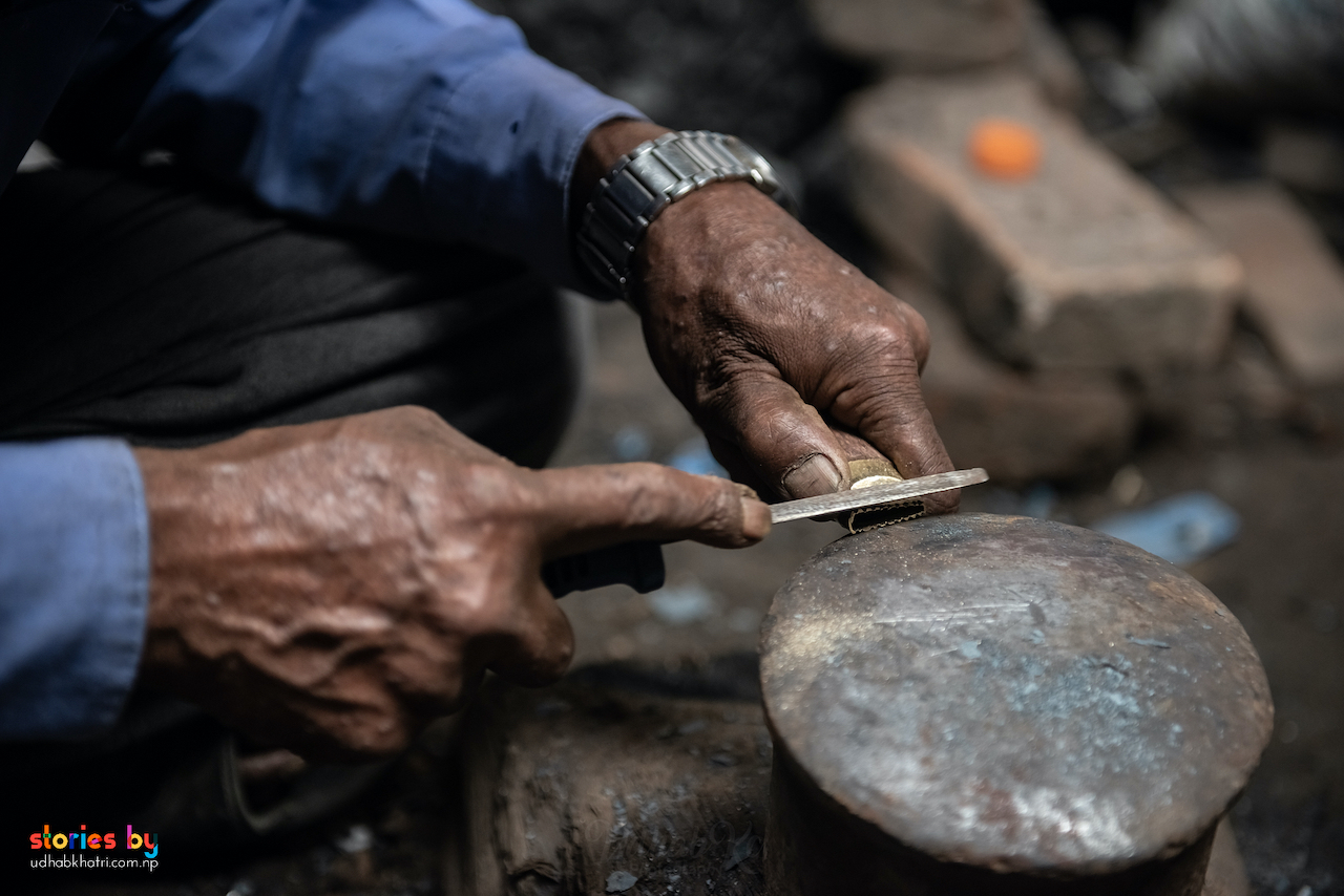 Fabricación del khukuri