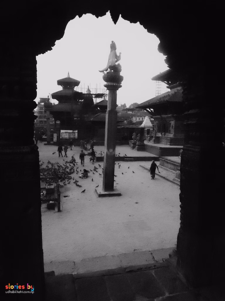Layered street scene in Kathmandu — vintage point and shoot